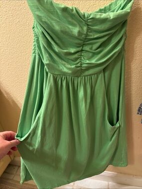 Velvet by Graham & Spencer Mint Green Strapless Ruched Dress . Double lined soft